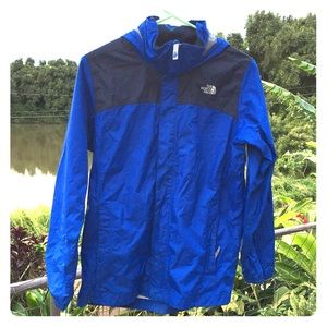 The north face boy’s wind shell size large 14-16